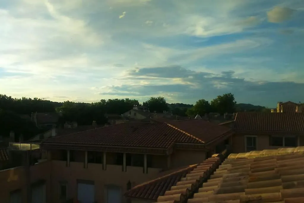 Duplex Intra-Muros Calme & Spacieux Pres Du Palais Des Papes Avinyon Daire